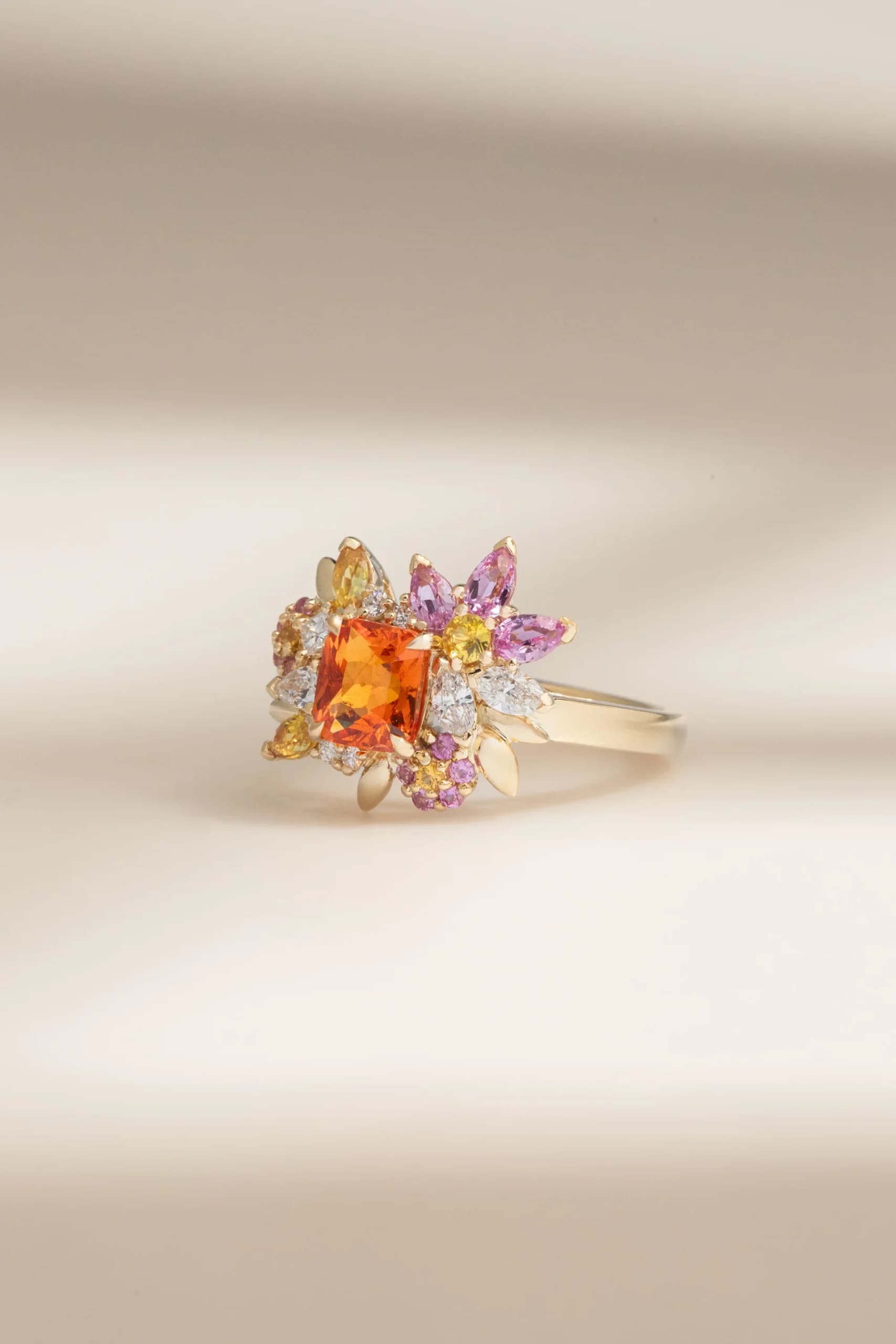 Bague de fiançailles avec Grenat Spessartite
