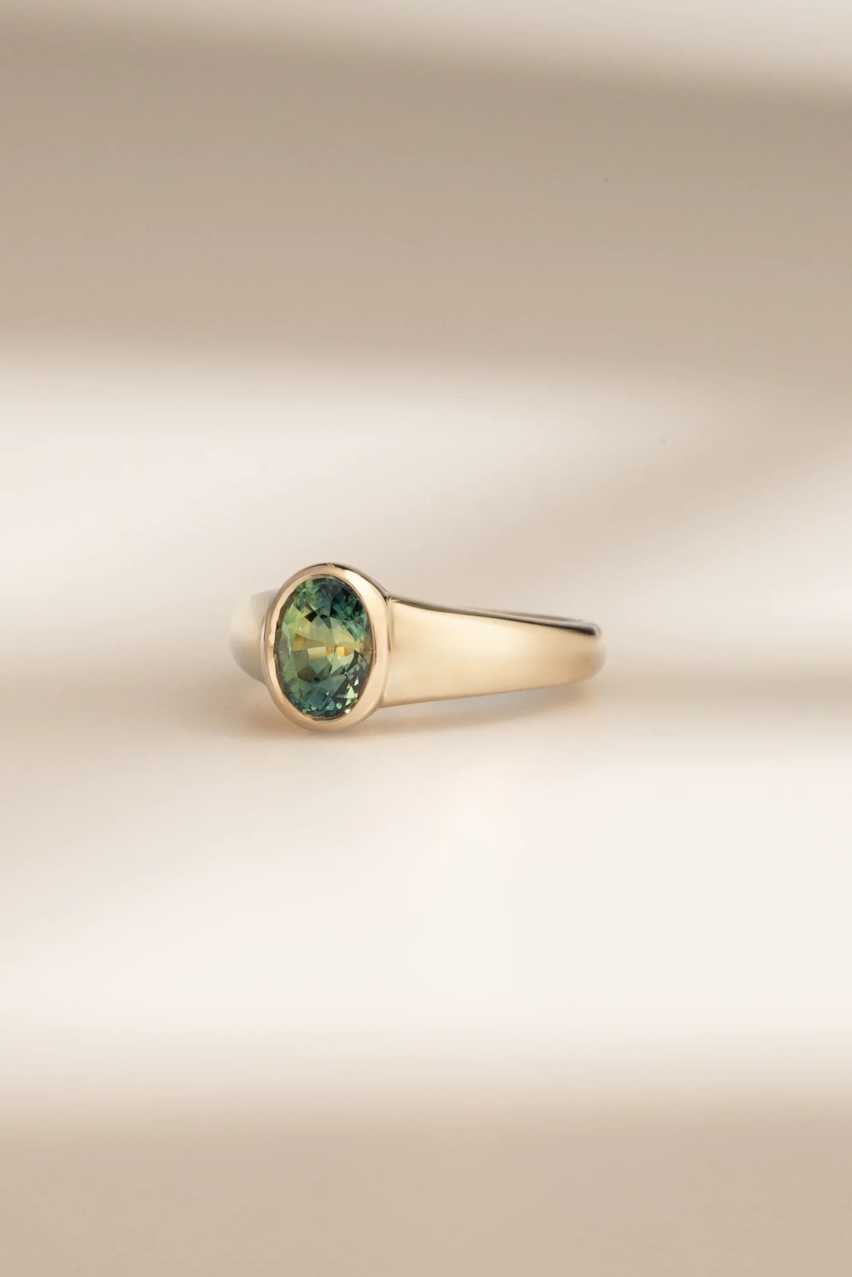 Bague de fiançailles avec Saphir Teal