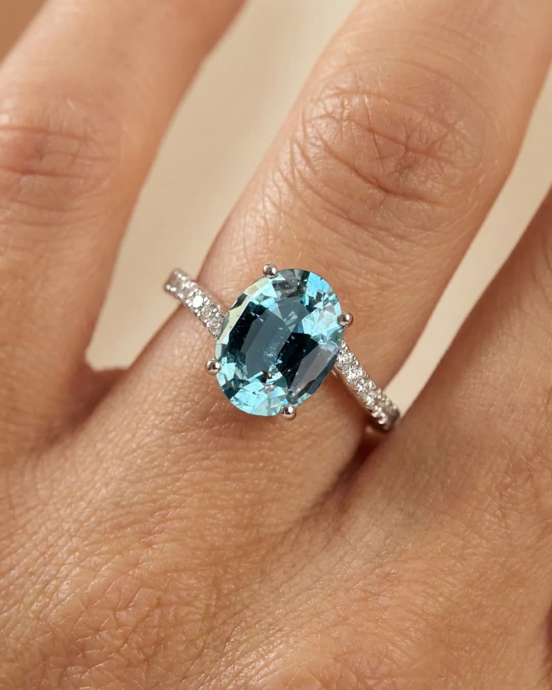 Bague de fiançailles avec Aigue-Marine