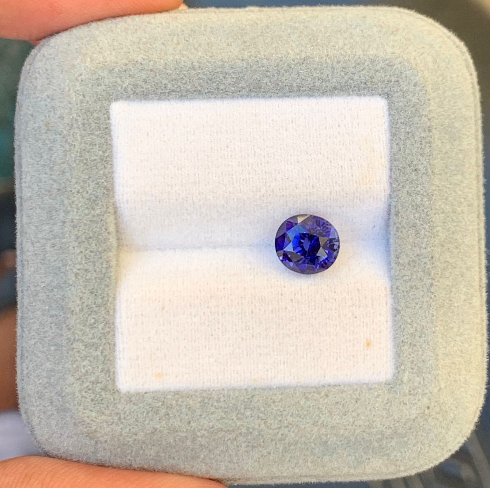 Blauer Saphir Oval 2,15 ct — Sri Lanka, Erhitzt (2)