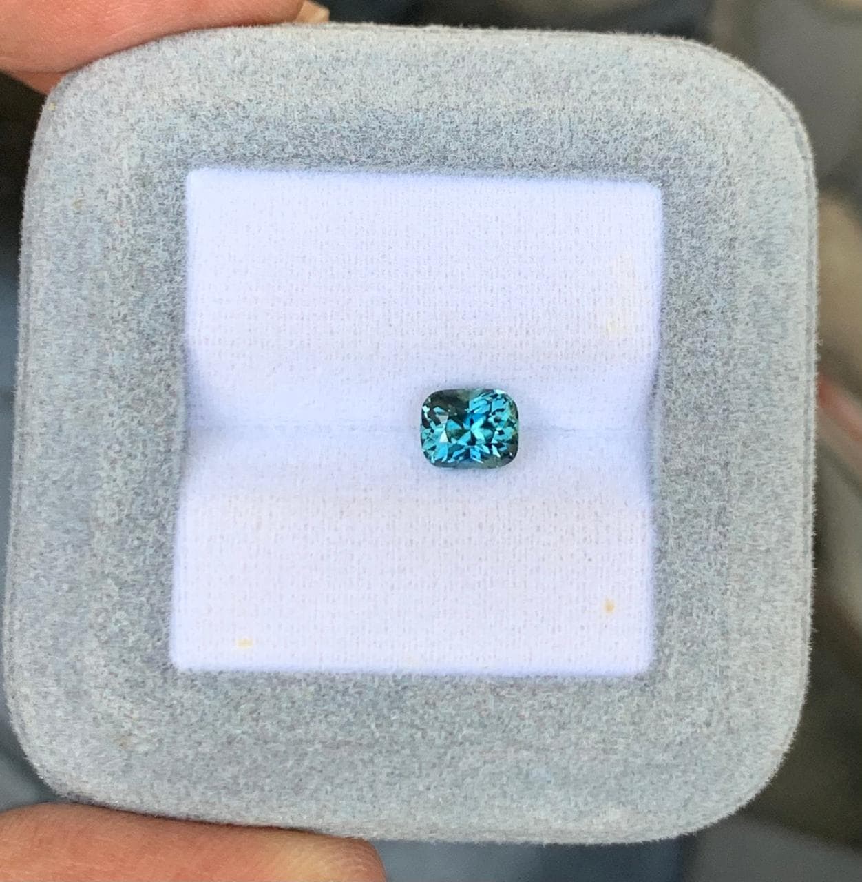 Saphir Teal Radiant de 1,31ct
