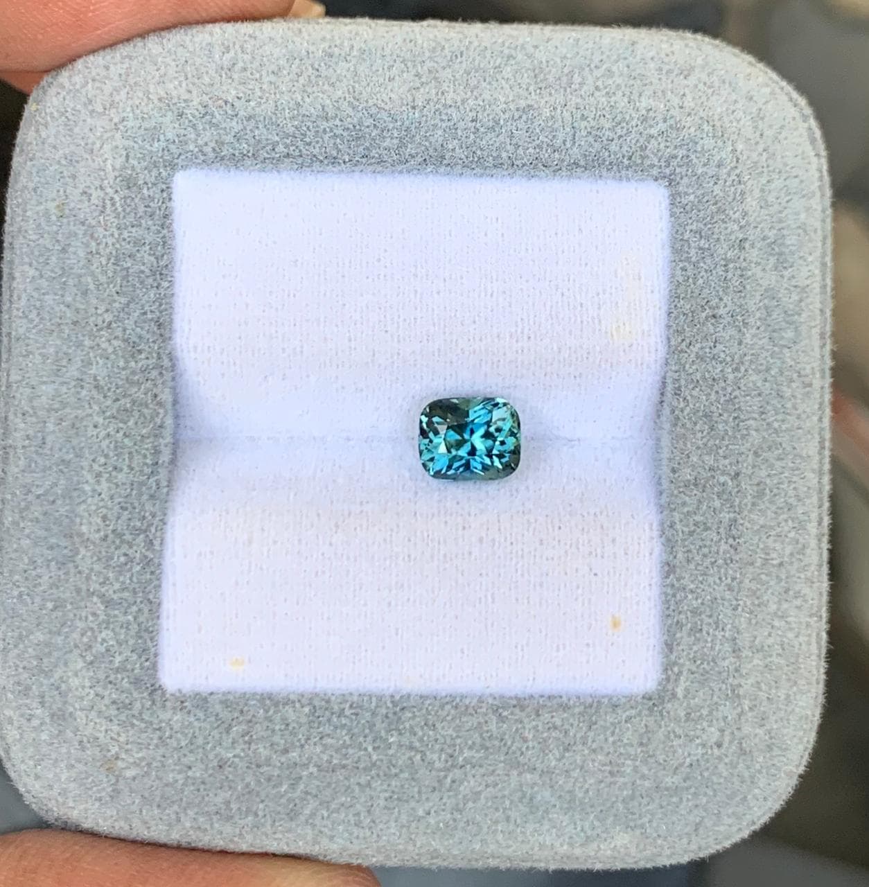 Saphir Teal Radiant de 1,31ct