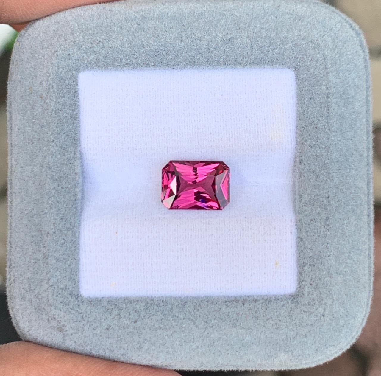 Granate Malaya Radiant de 3,40 ct