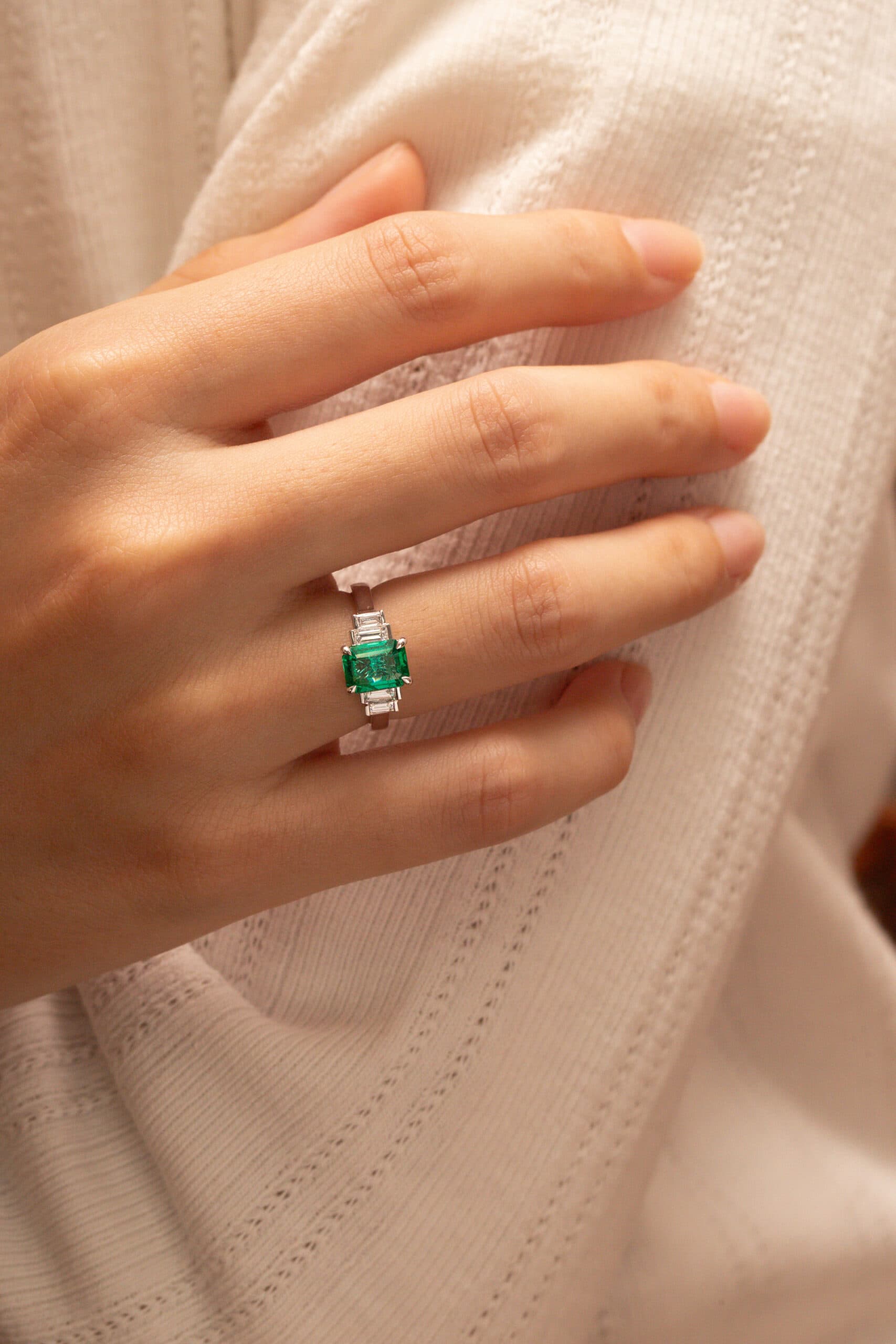 Bague émeraude, 1,33 ct