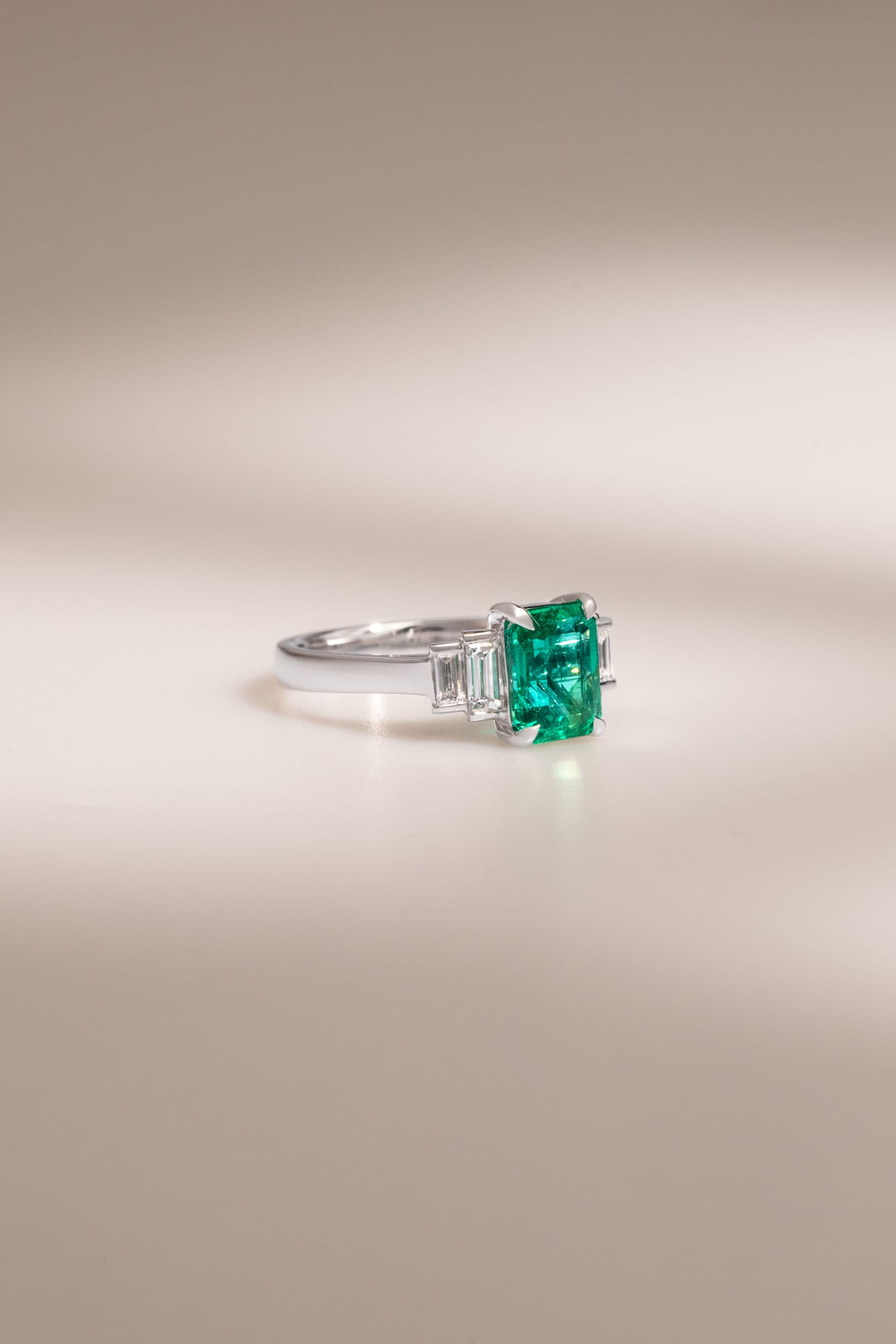 Bague émeraude, 1,33 ct