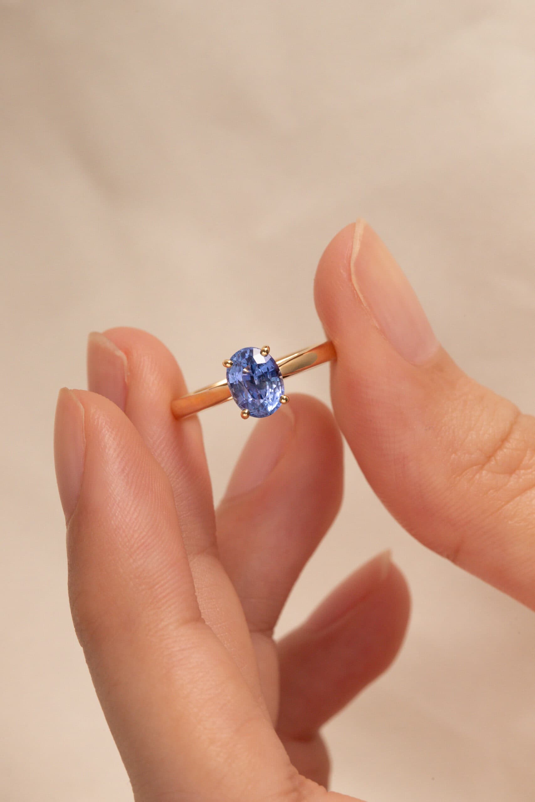 Bague saphir bleu, 1,28 ct