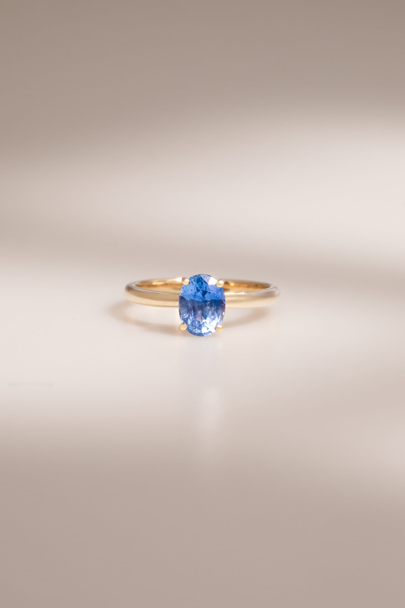 Bague saphir bleu, 1,28 ct