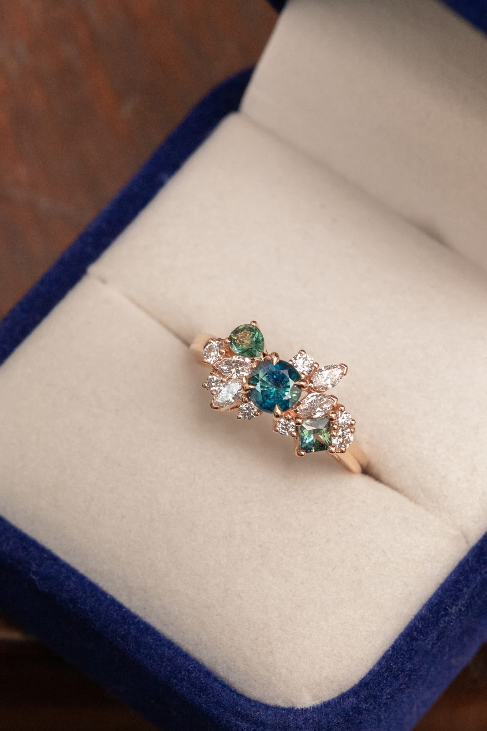 Bague saphir teal, 0,66 ct, rond