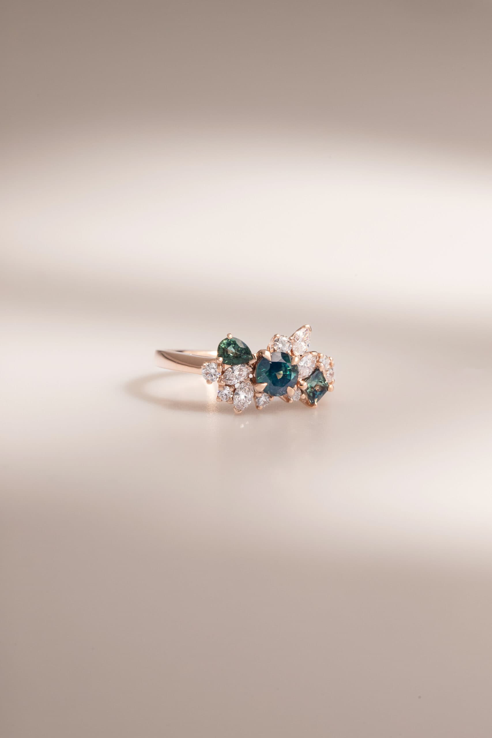 Bague saphir teal, 0,66 ct, rond