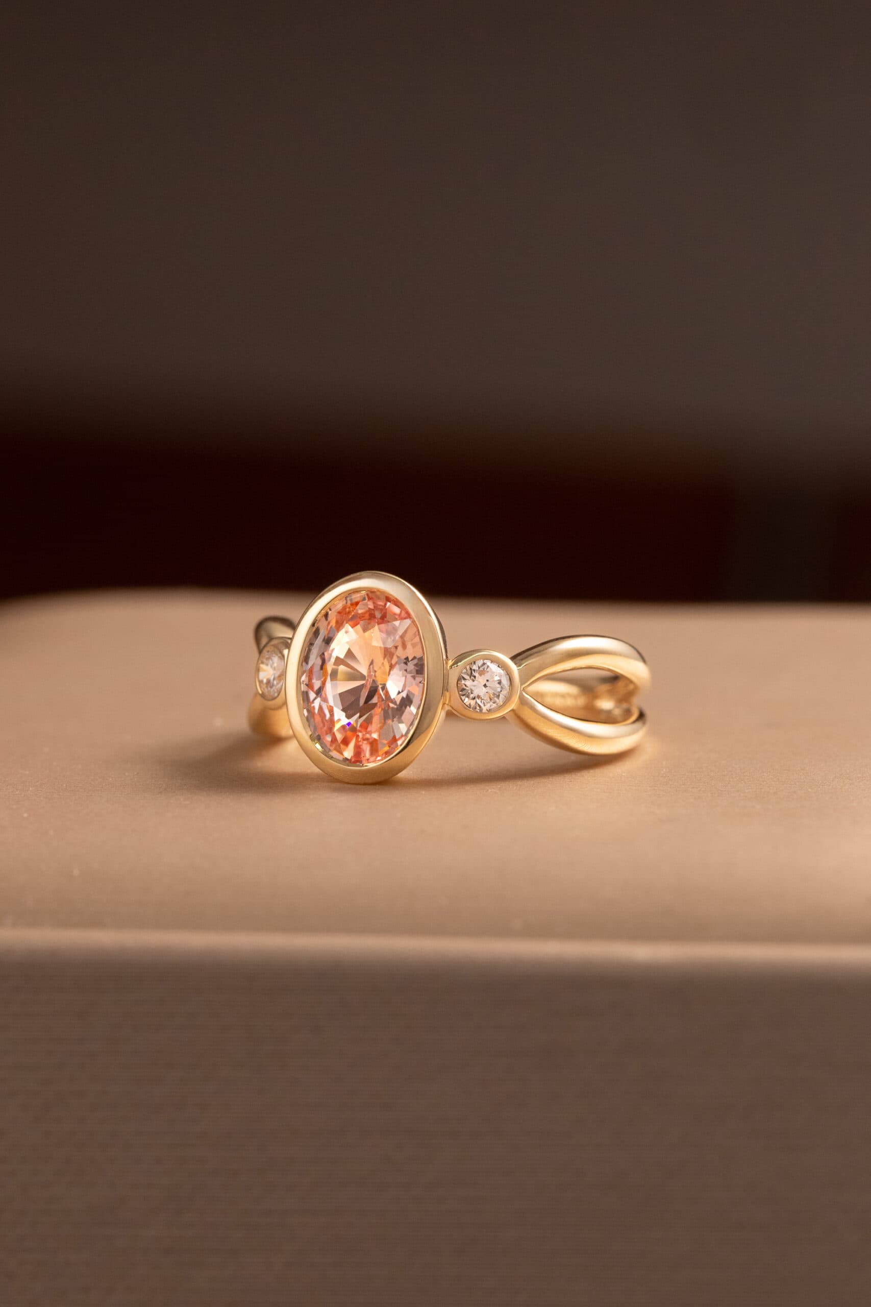Bague saphir padparadscha, 1,56 ct