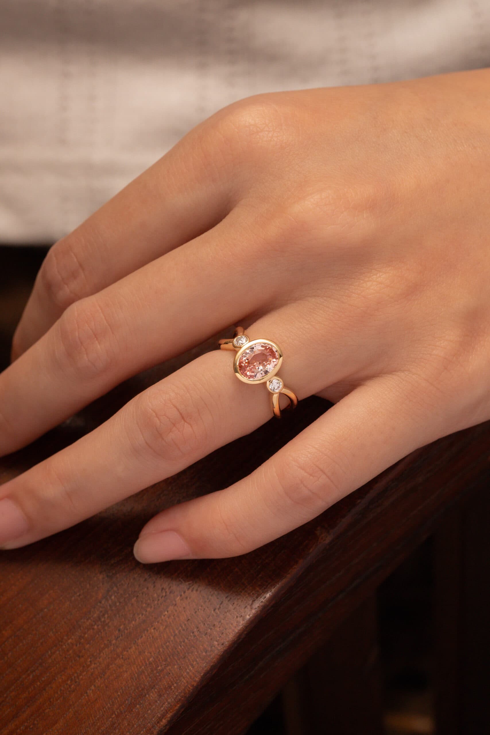 Bague saphir padparadscha, 1,56 ct