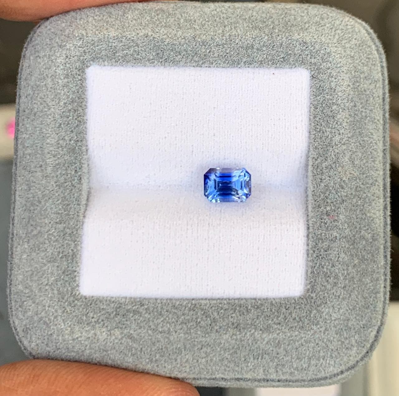 Bicolor-Saphir Rechteck 1,52 ct — Sri Lanka