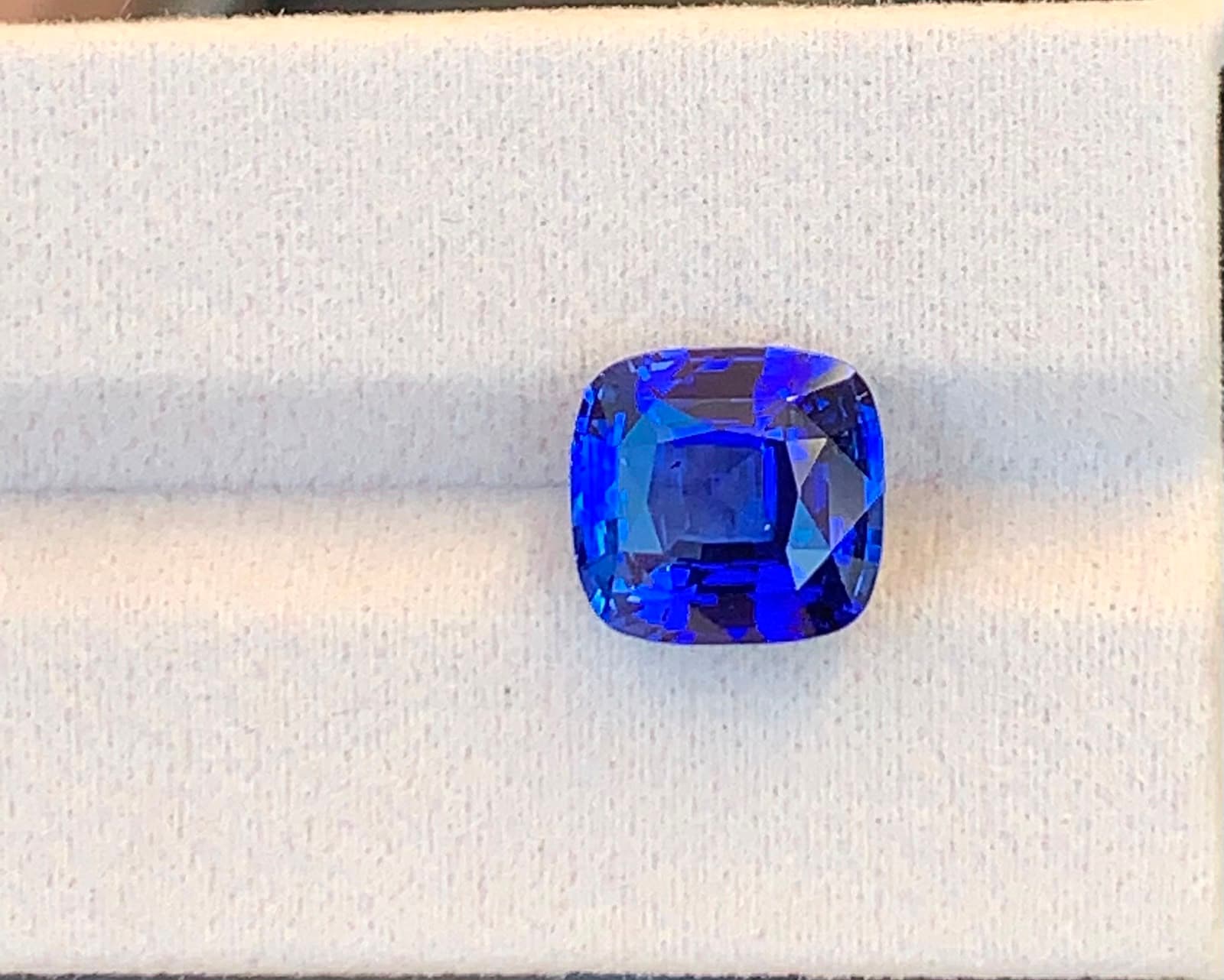 Saphir Bleu Coussin de 7,54ct