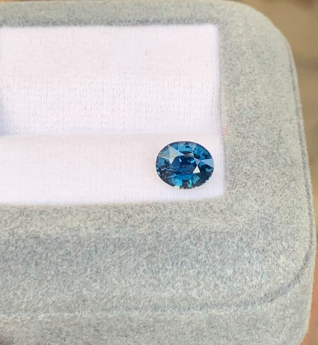 Saphir Teal Ovale de 1,58ct — Madagascar