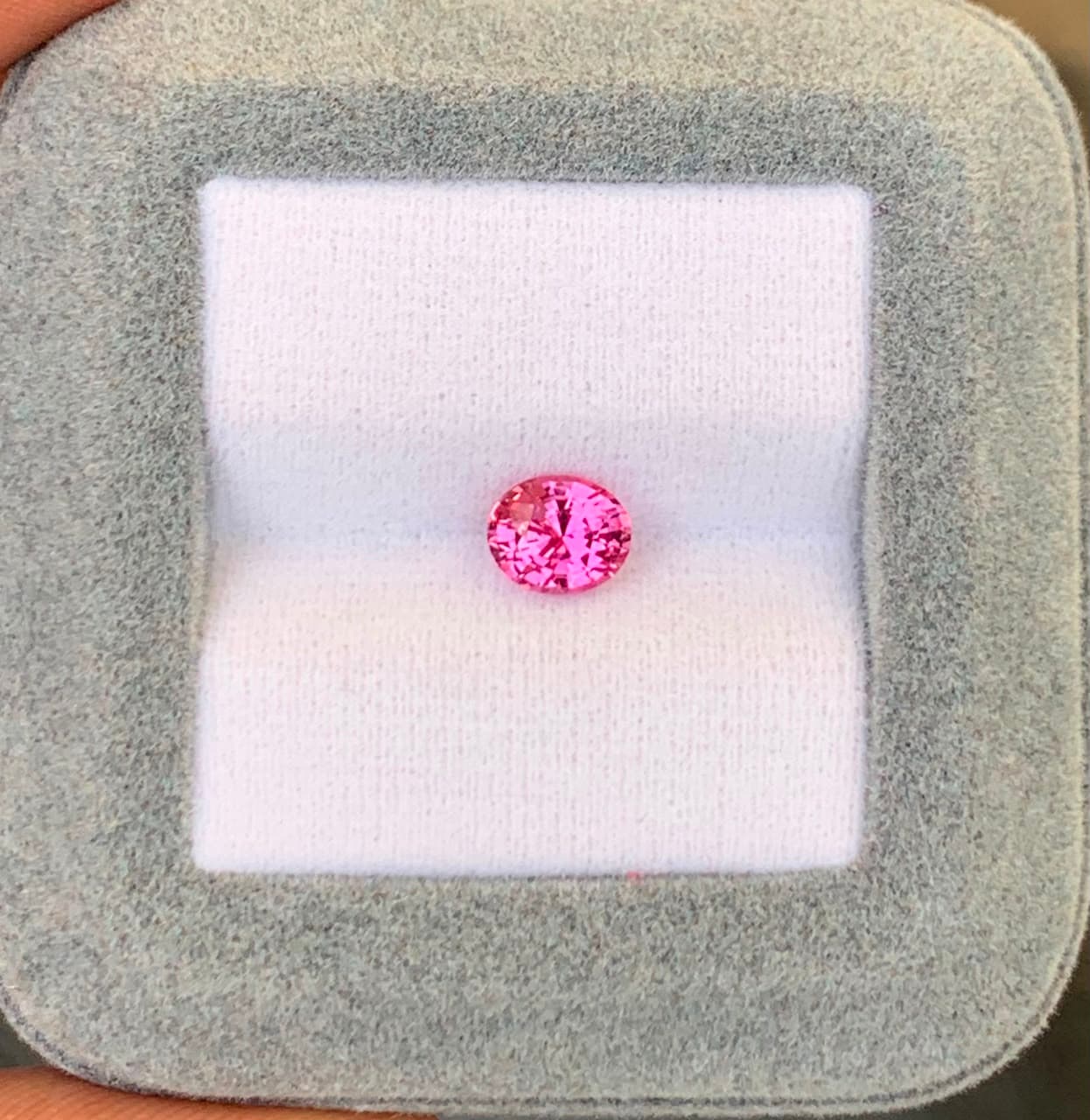 Saphir Rose Ovale de 1,10ct