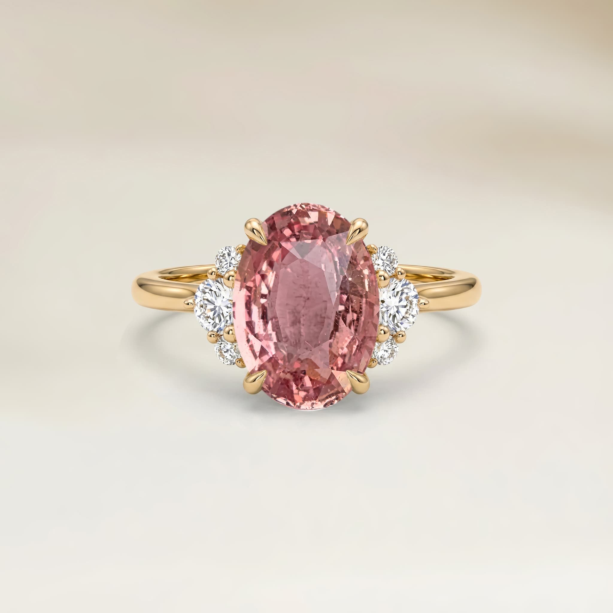 Bague Epaulé Saphir Padparadscha Ovale de 2,02ct — Or Jaune 18k - vue principale