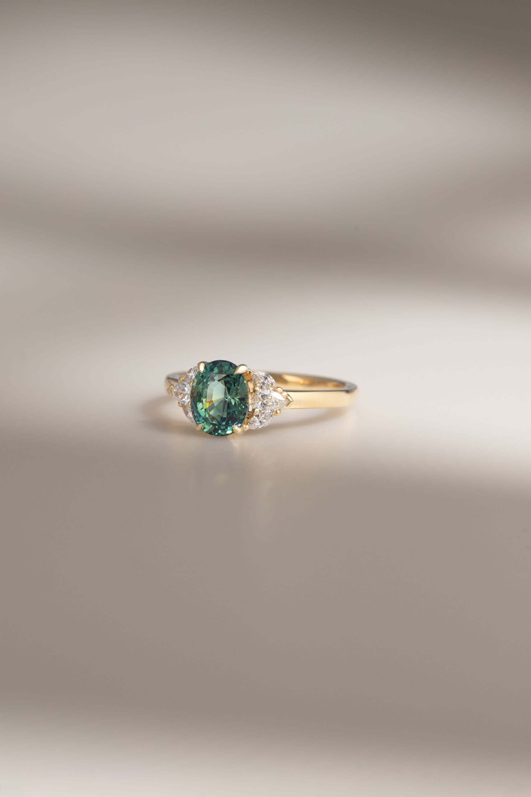 Bague saphir teal ovale 2,03ct