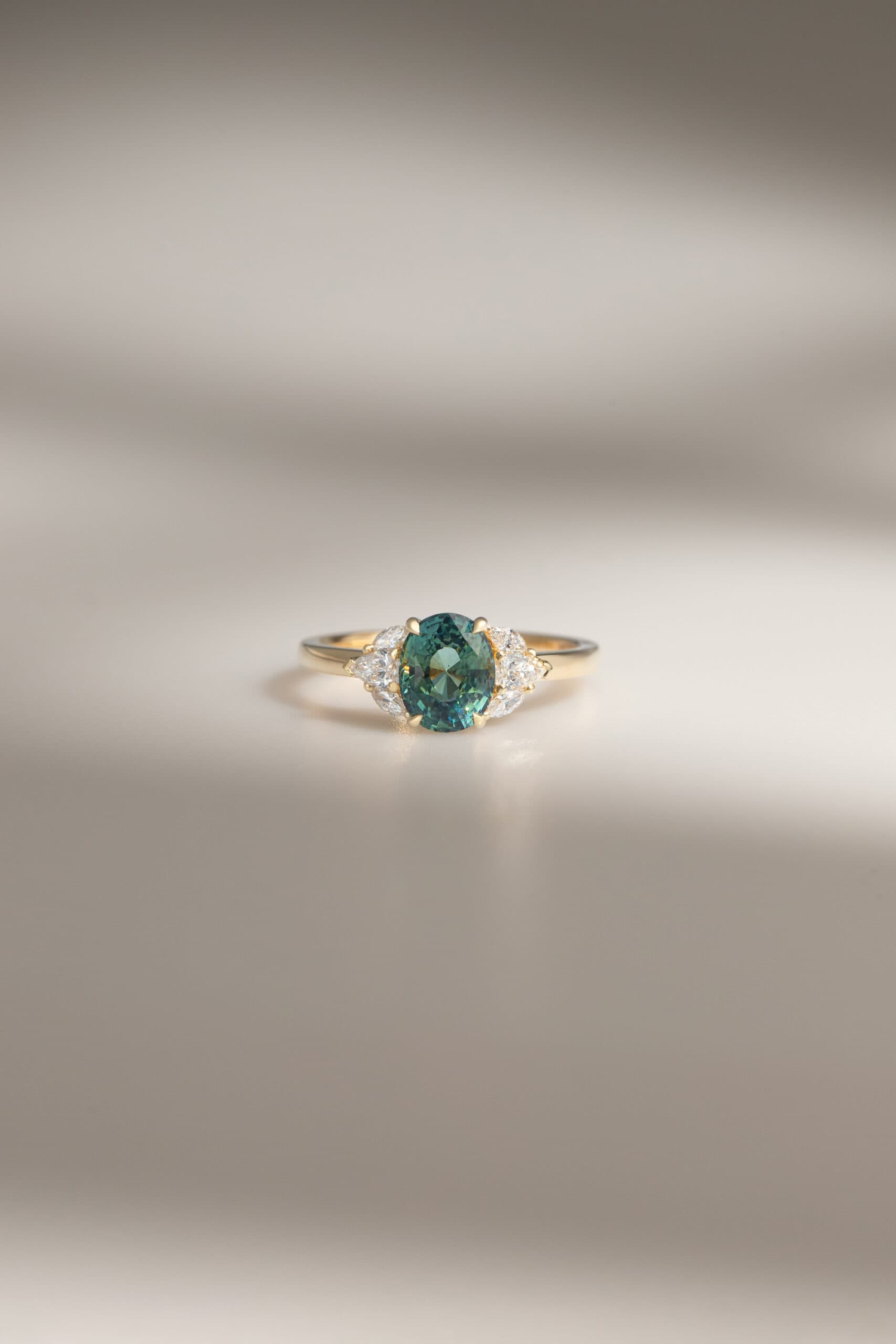 Bague saphir teal ovale 2,03ct