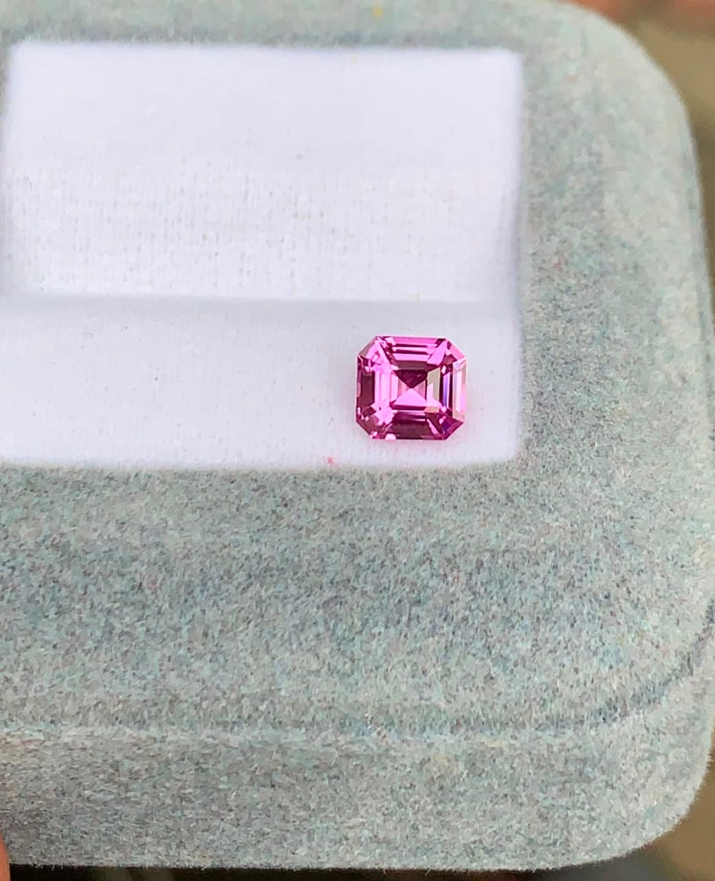 Saphir Rose Rectangle de 1,02ct
