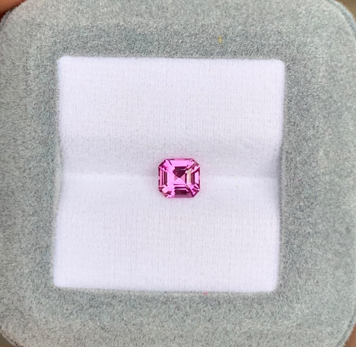 Saphir Rose Rectangle de 1,02ct