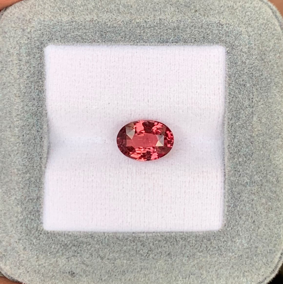 Safira Rosa Oval de 3,02ct — Madagascar