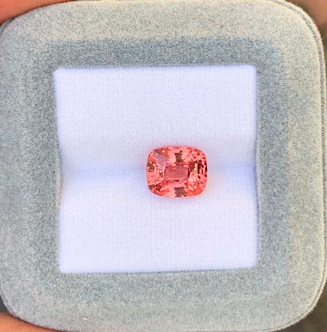 Saphir Padparadscha Coussin de 4ct