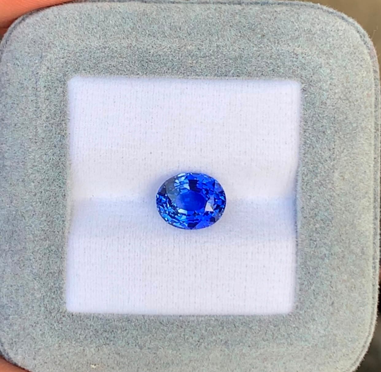 Saphir Bleu Ovale de 3,38ct