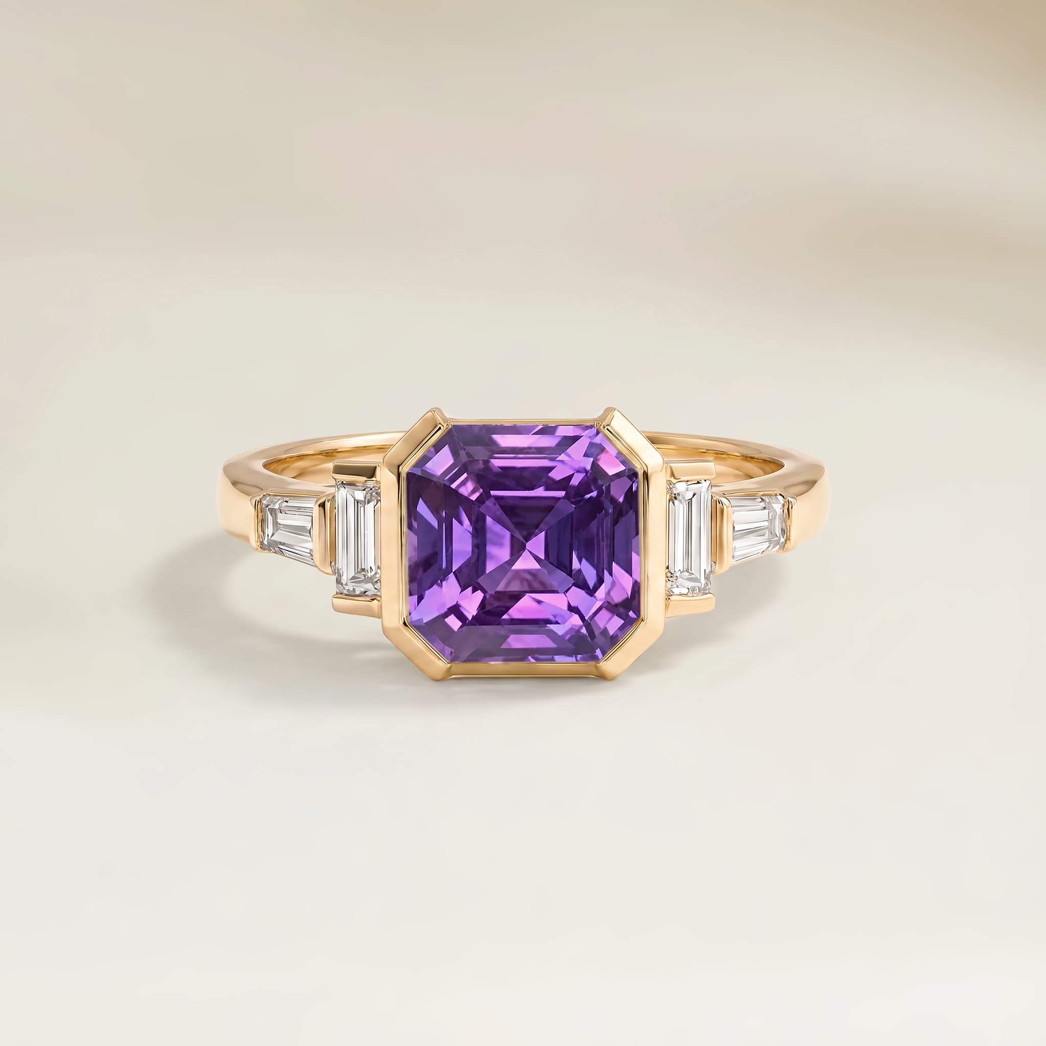 Bague Art Deco Saphir Violet Rectangle de 1,07ct — Or Jaune 18k - vue principale