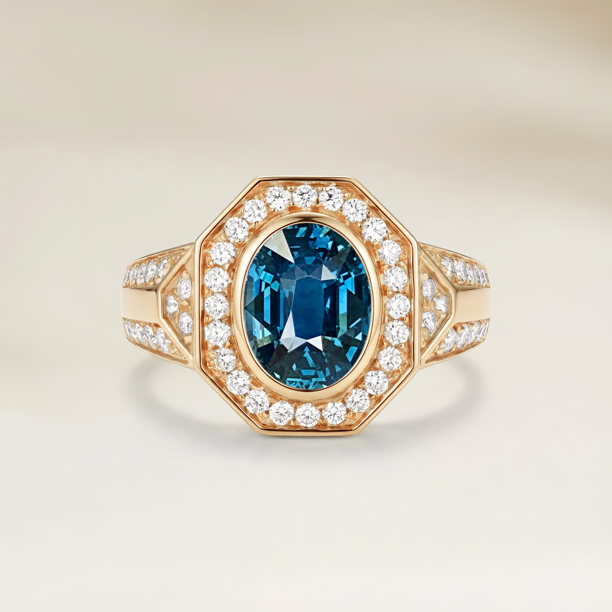 Bague Art Deco Saphir Teal Ovale de 2,52ct — Or Jaune 18k - vue principale