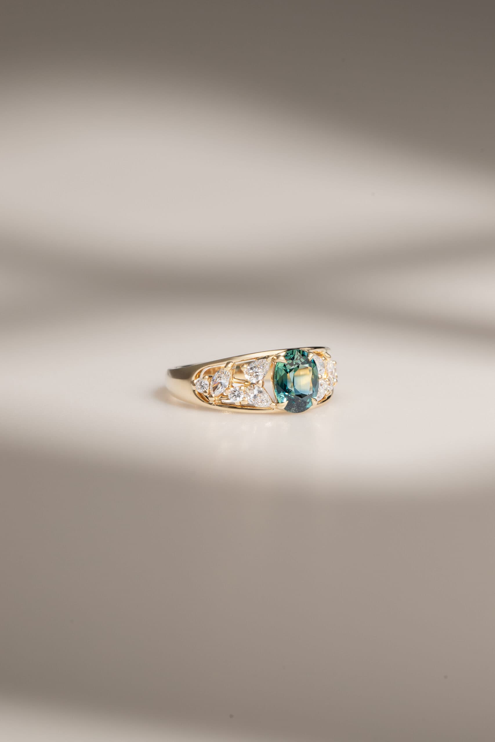 bague bandeau saphir teal diamants bonnot paris