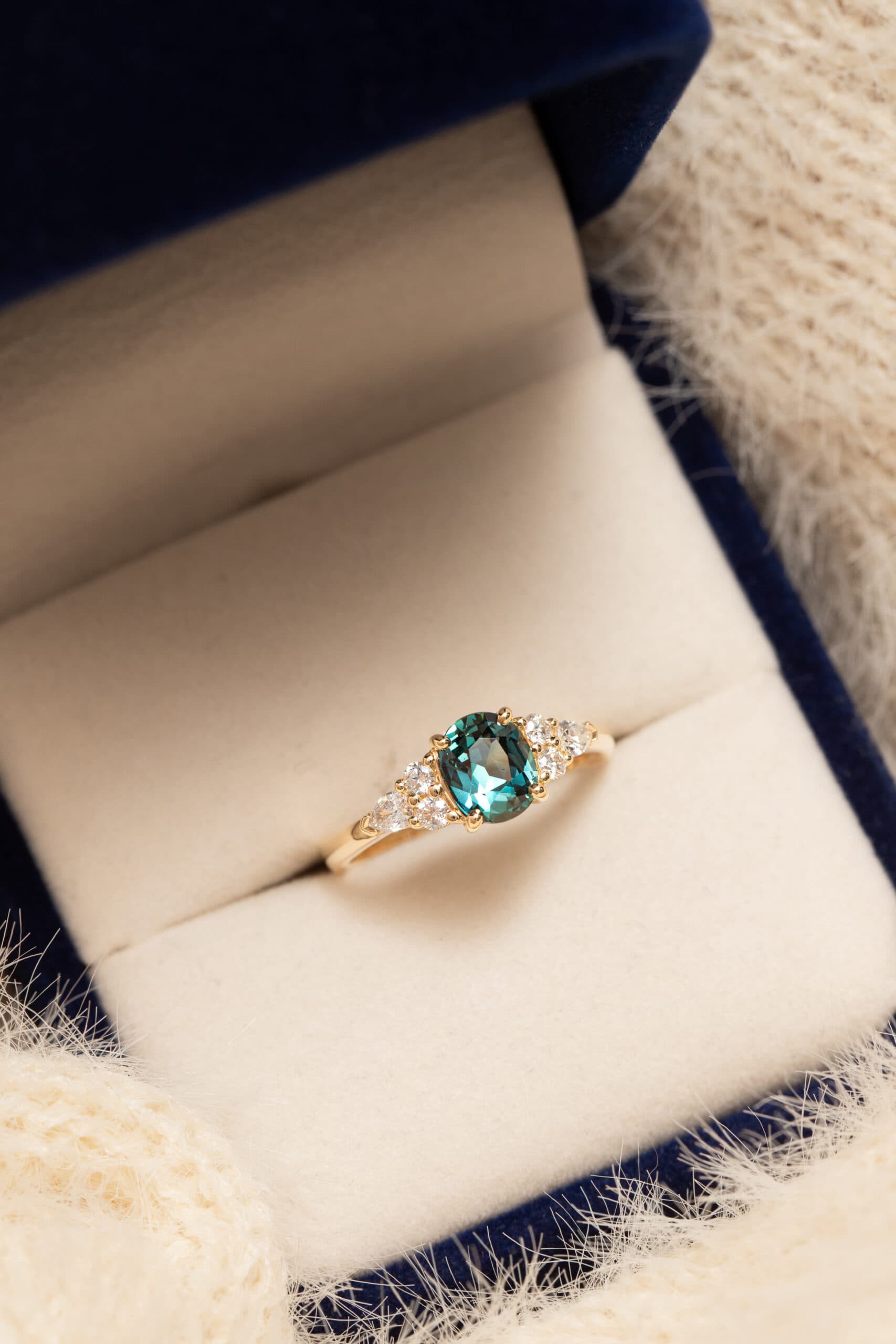 bague de fiancailles saphir teal epaule bonnot paris