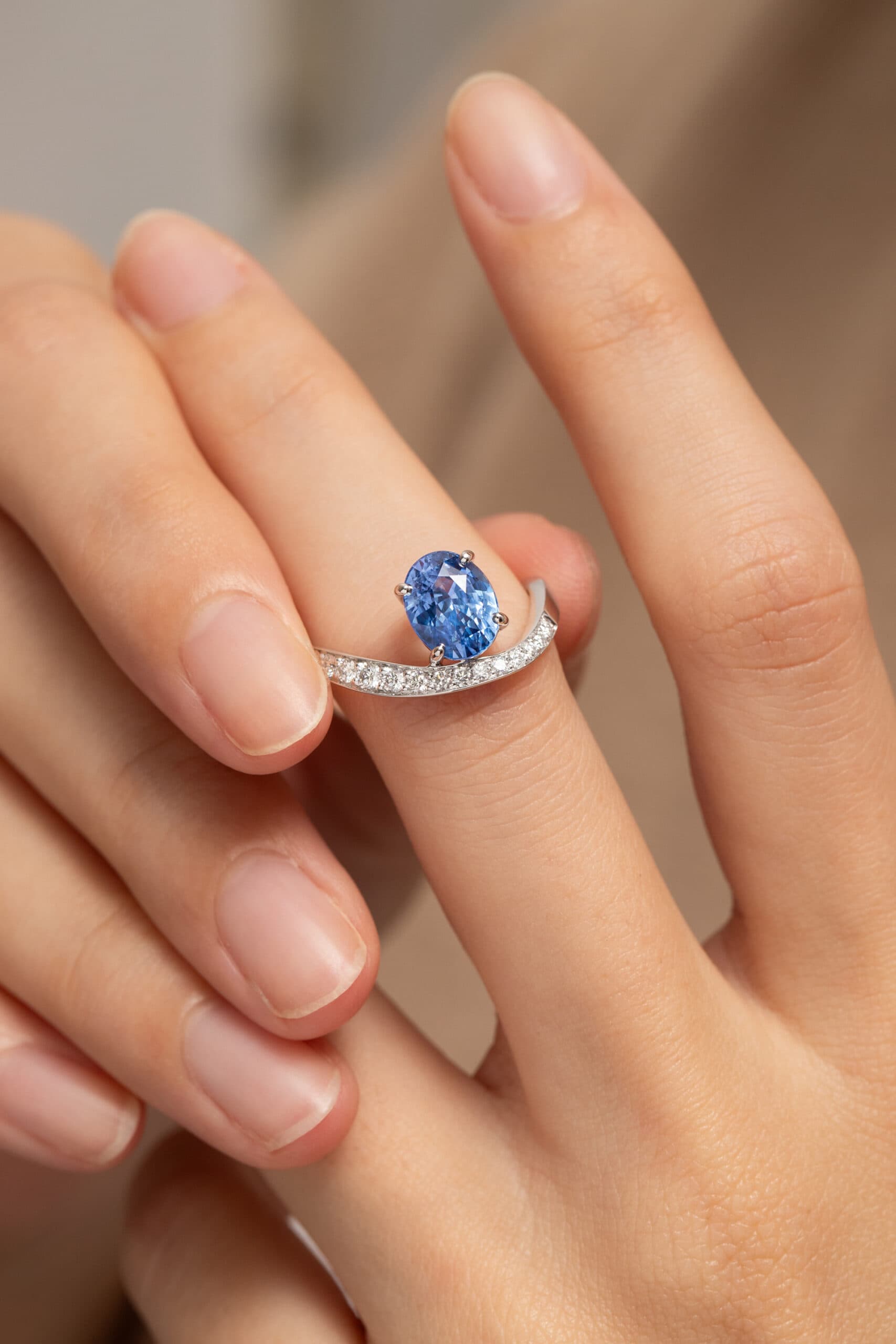 bague saphir bleu wave