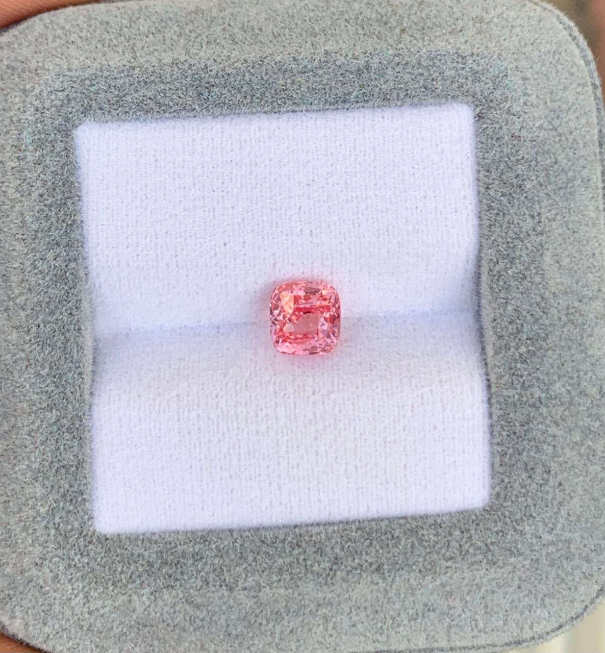 Saphir Padparadscha Coussin de 1,50ct