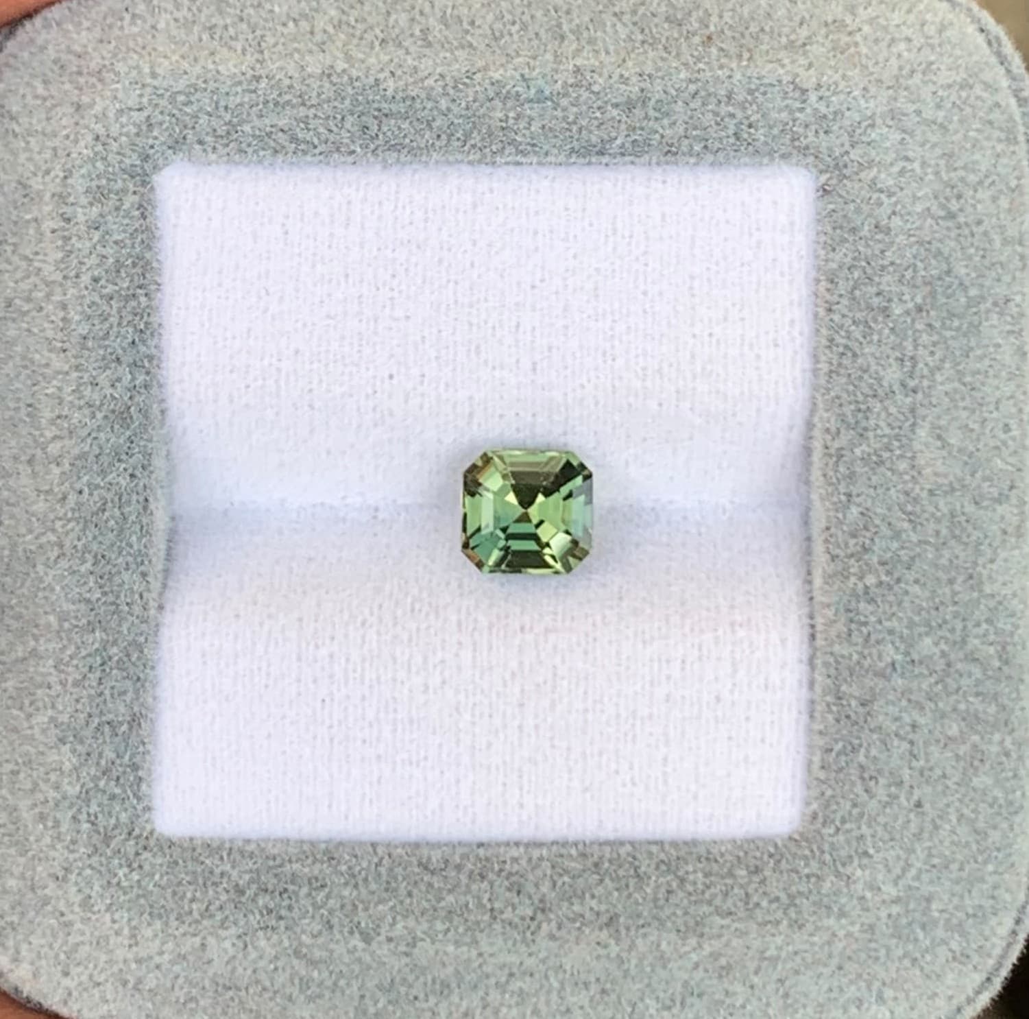 Saphir Teal Rectangle de 1,46ct — Madagascar