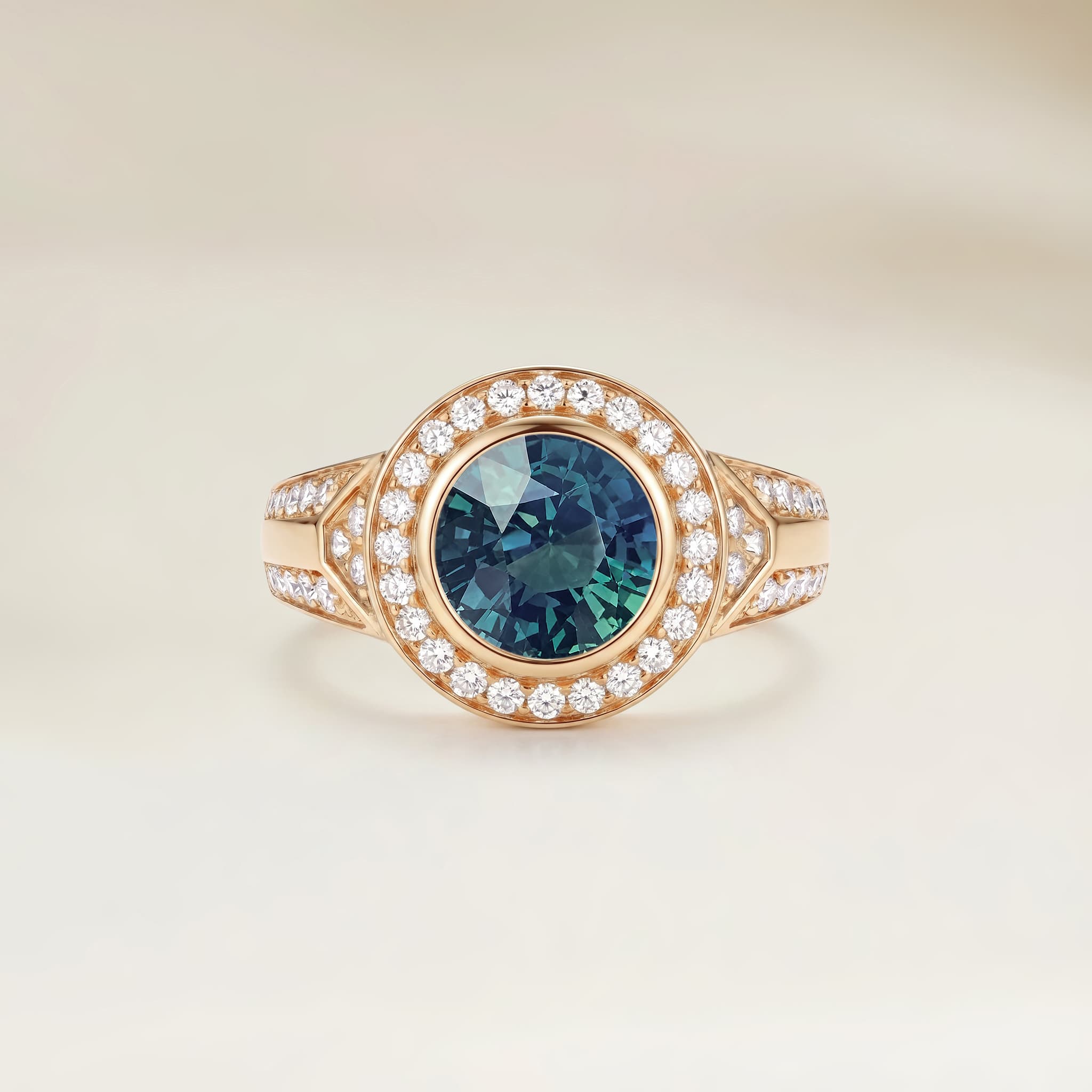 Bague Art Deco Saphir Teal Rond de 1,53ct — Or Jaune 18k - vue principale