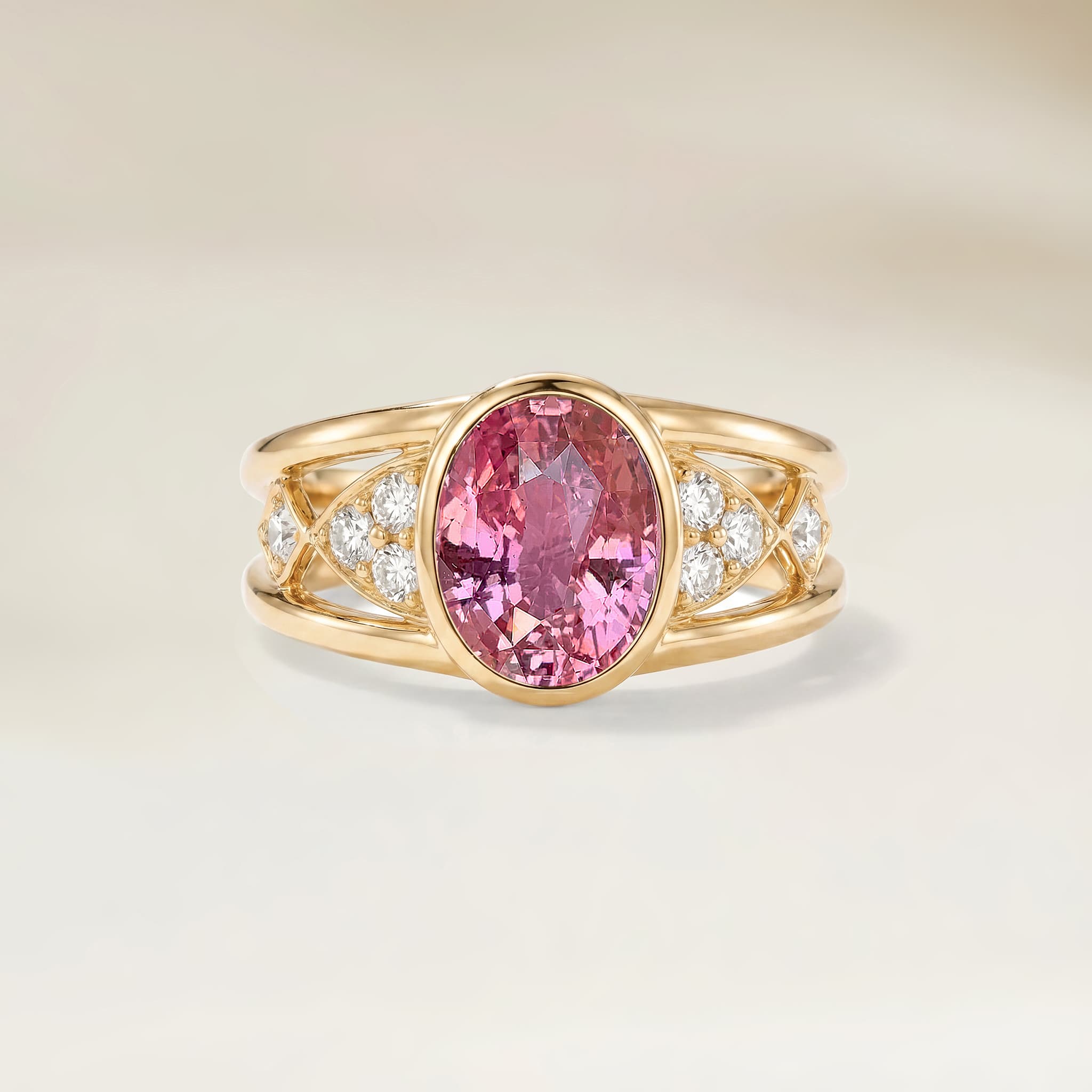 Bague Moderne Saphir Padparadscha Ovale de 1,51ct