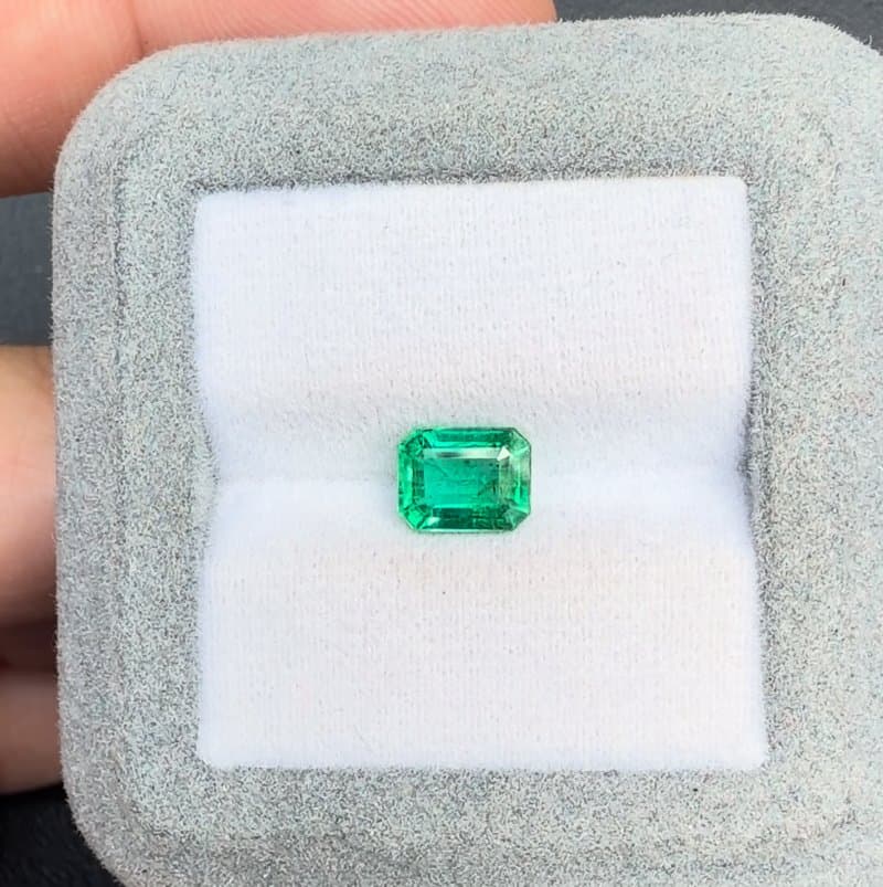 Emeraude de Zambie Rectangle de 1,25ct — Zambia