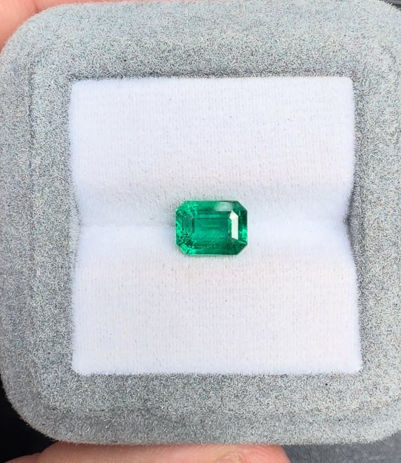 Emeraude de Zambie Rectangle de 1,64ct