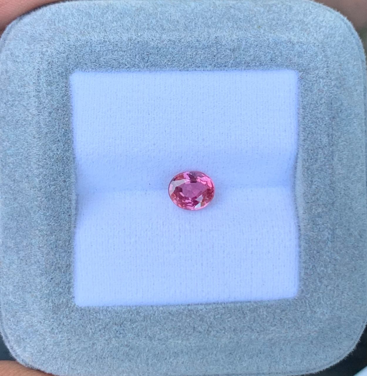 Saphir Rose Ovale de 1,05ct — Madagascar