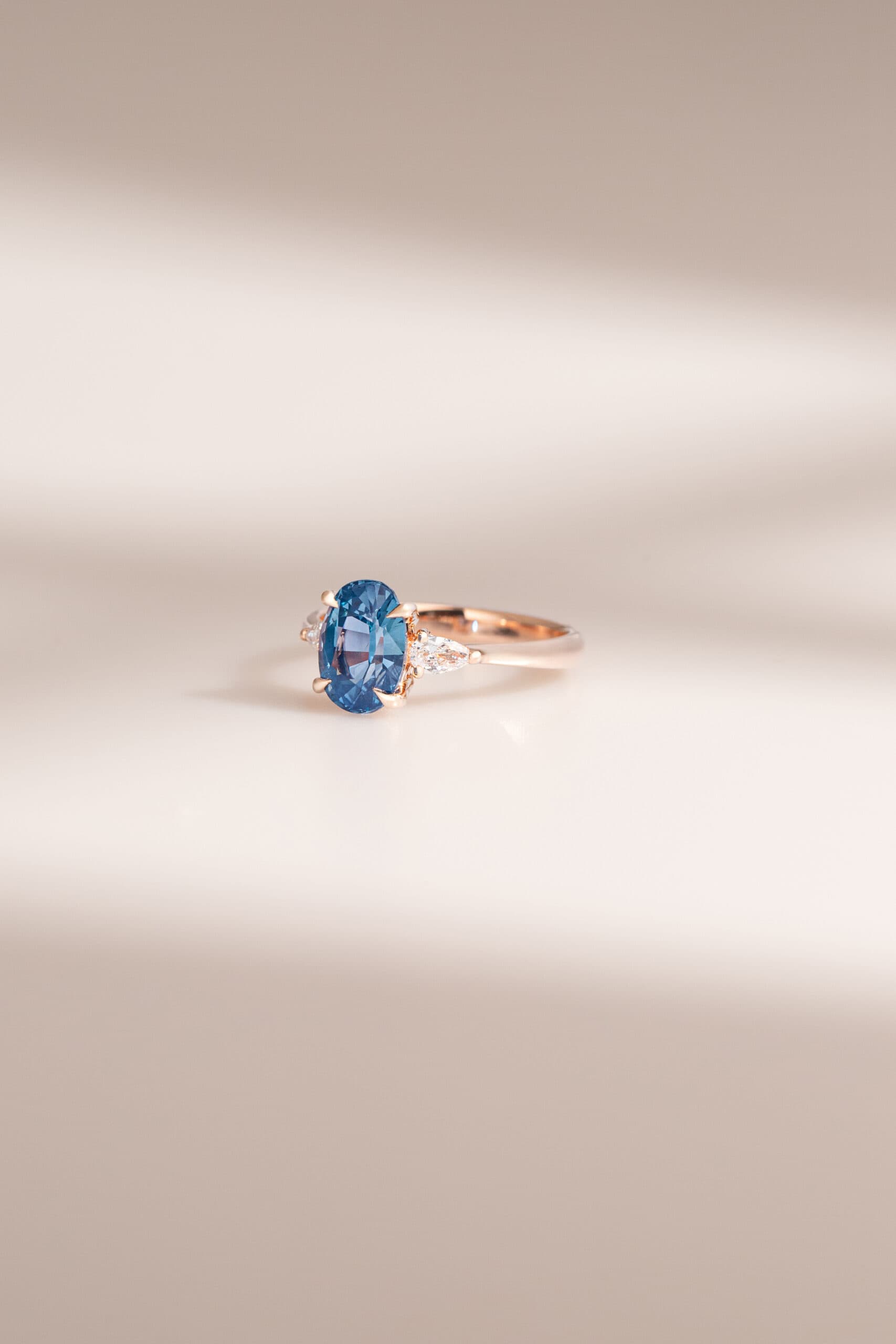 Bague saphir bleu
