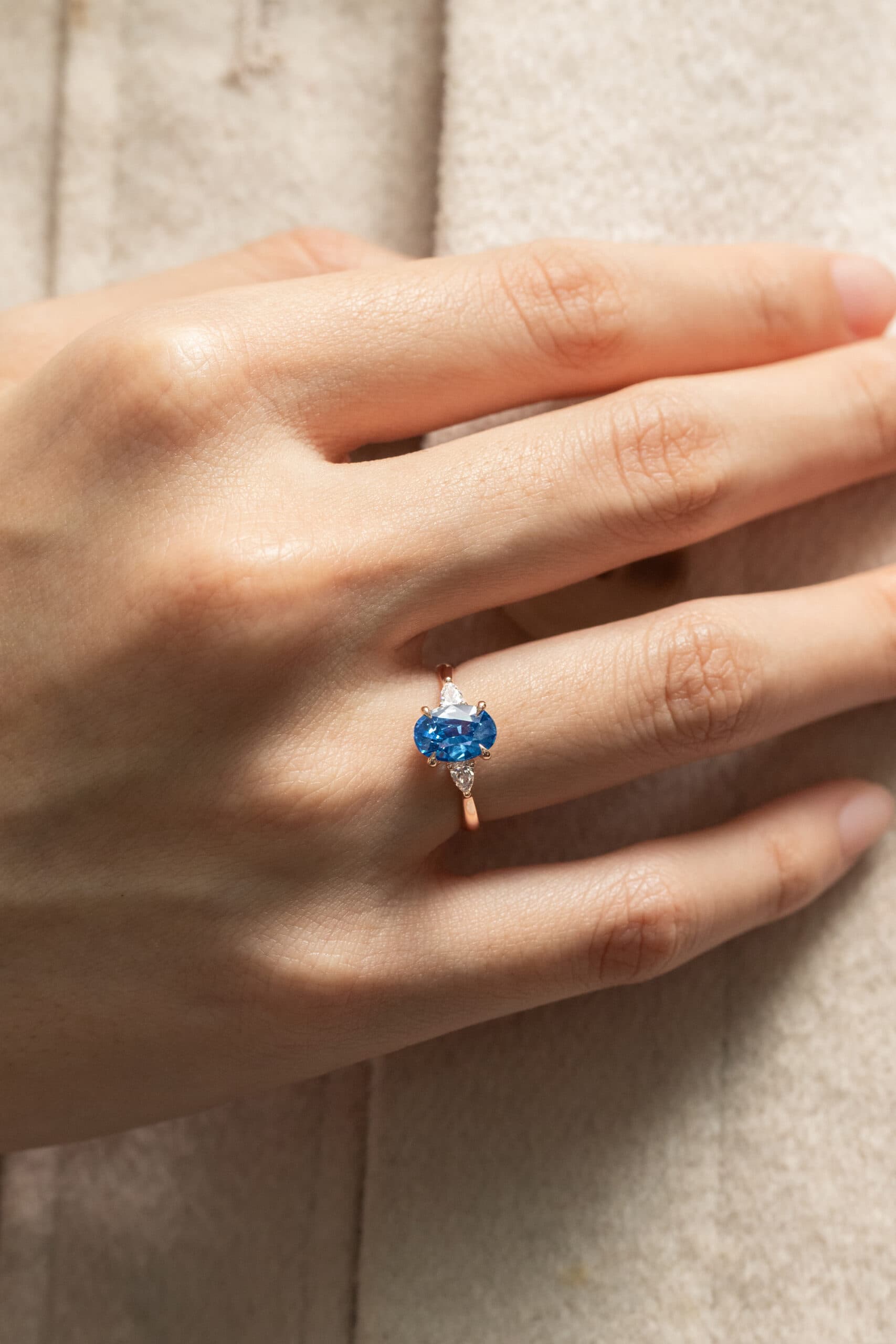 Bague saphir bleu