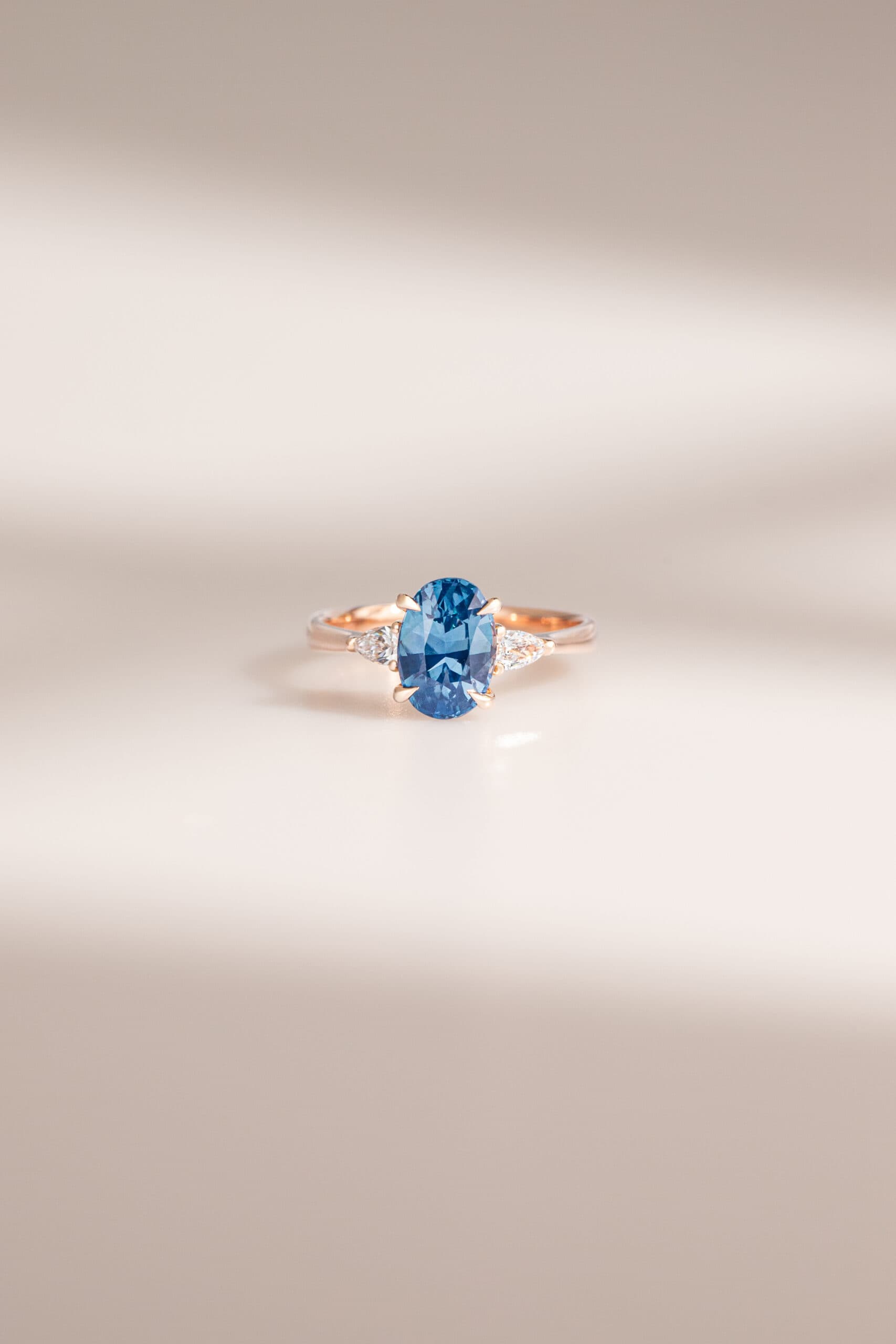 Bague saphir bleu