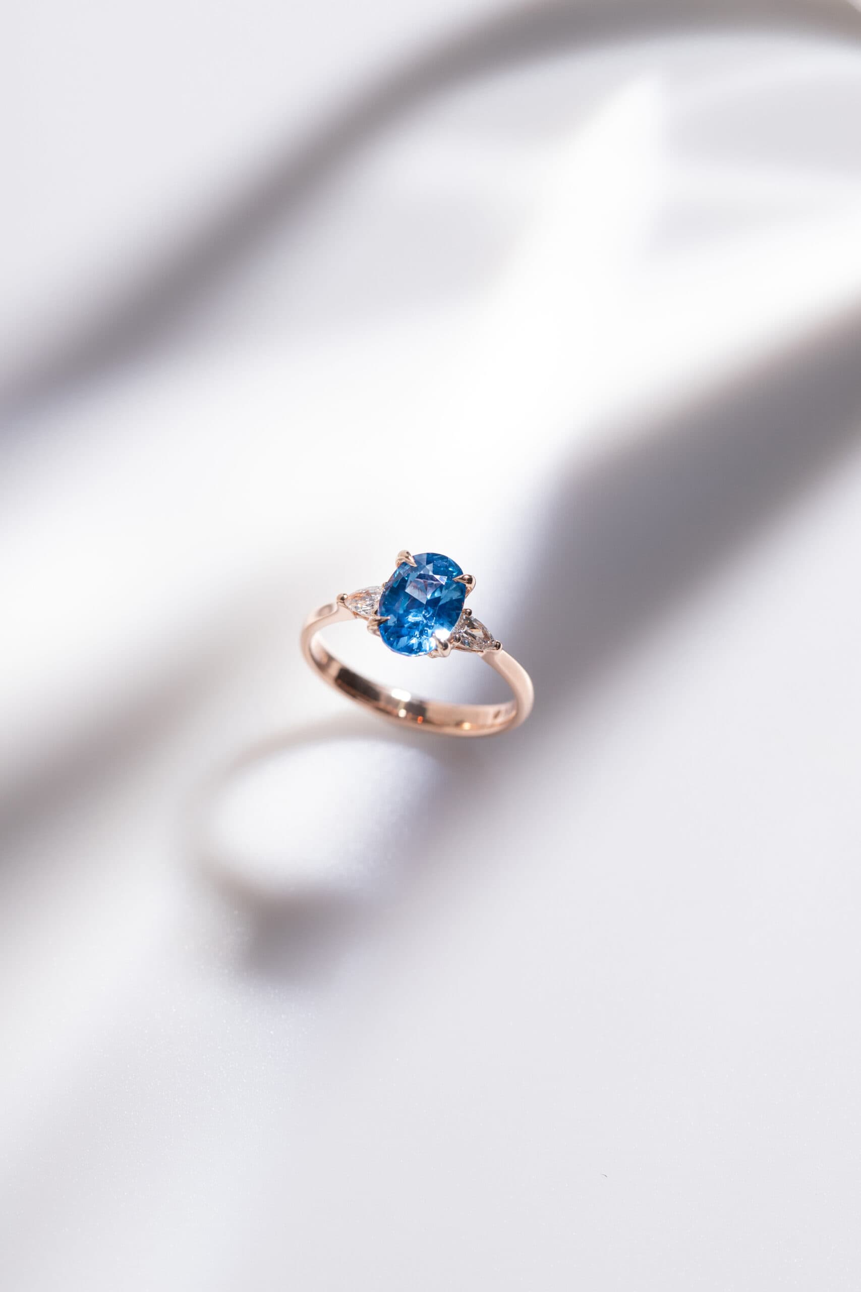 Bague saphir bleu