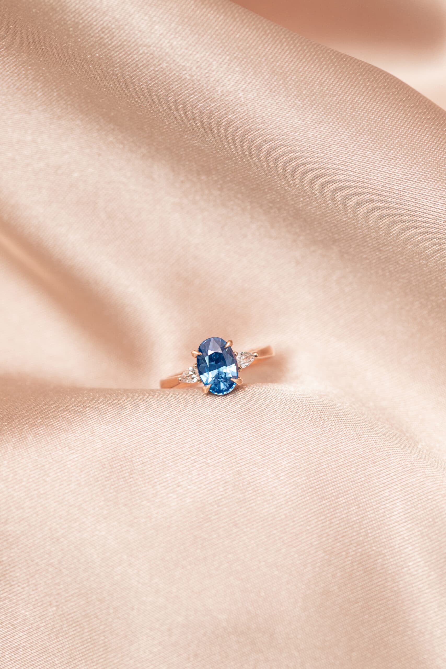 Bague saphir bleu