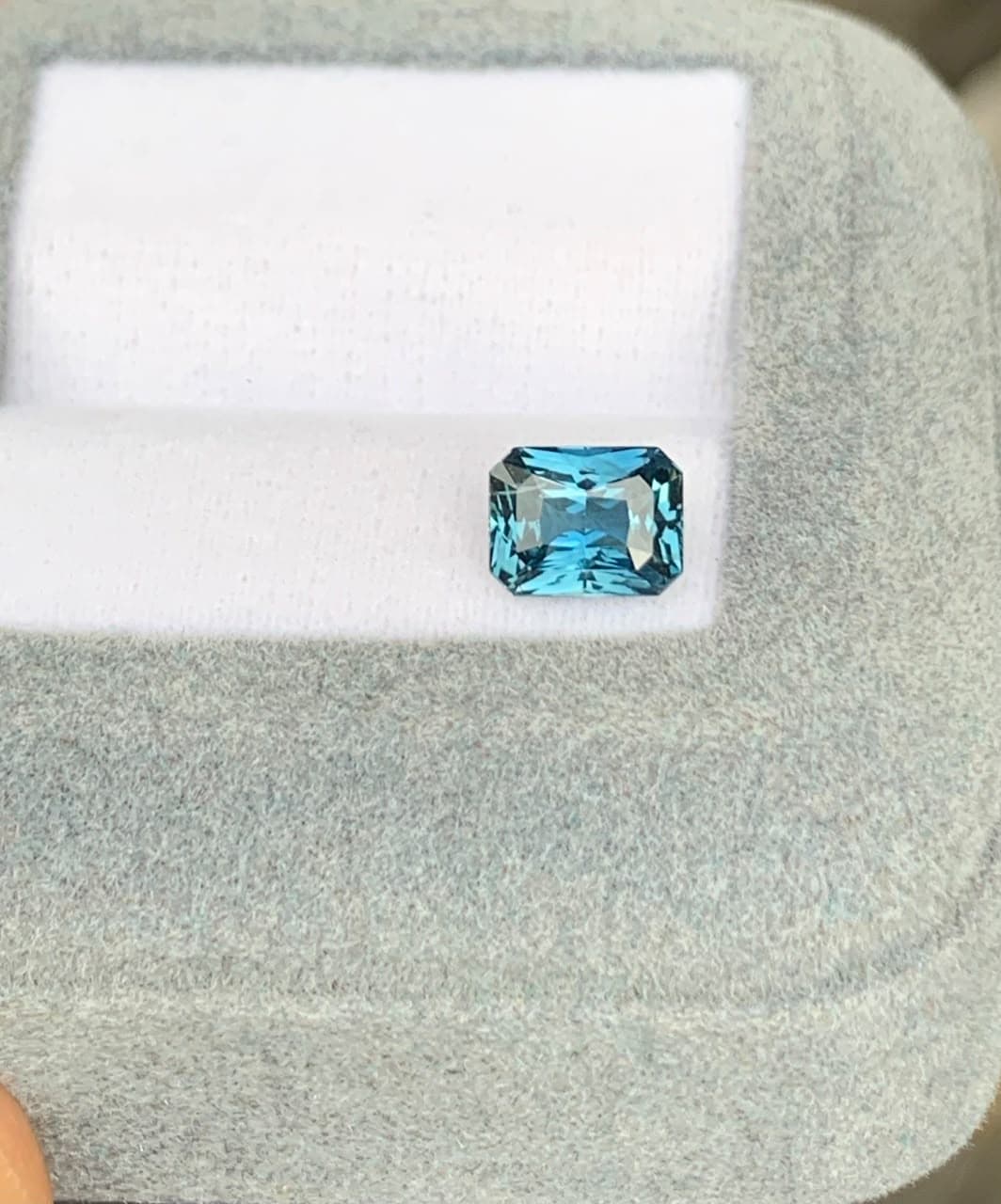 Saphir Teal Radiant de 1,72ct