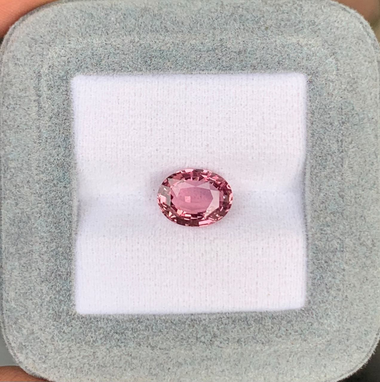 Saphir Padparadscha Ovale de 3,01ct — Madagascar