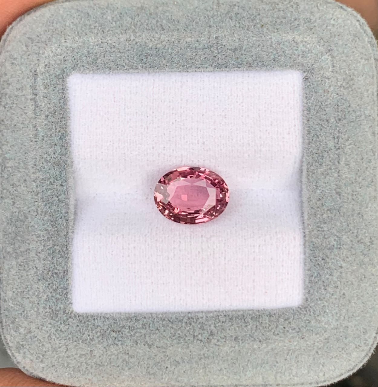 Saphir Padparadscha Ovale de 3,01ct — Madagascar