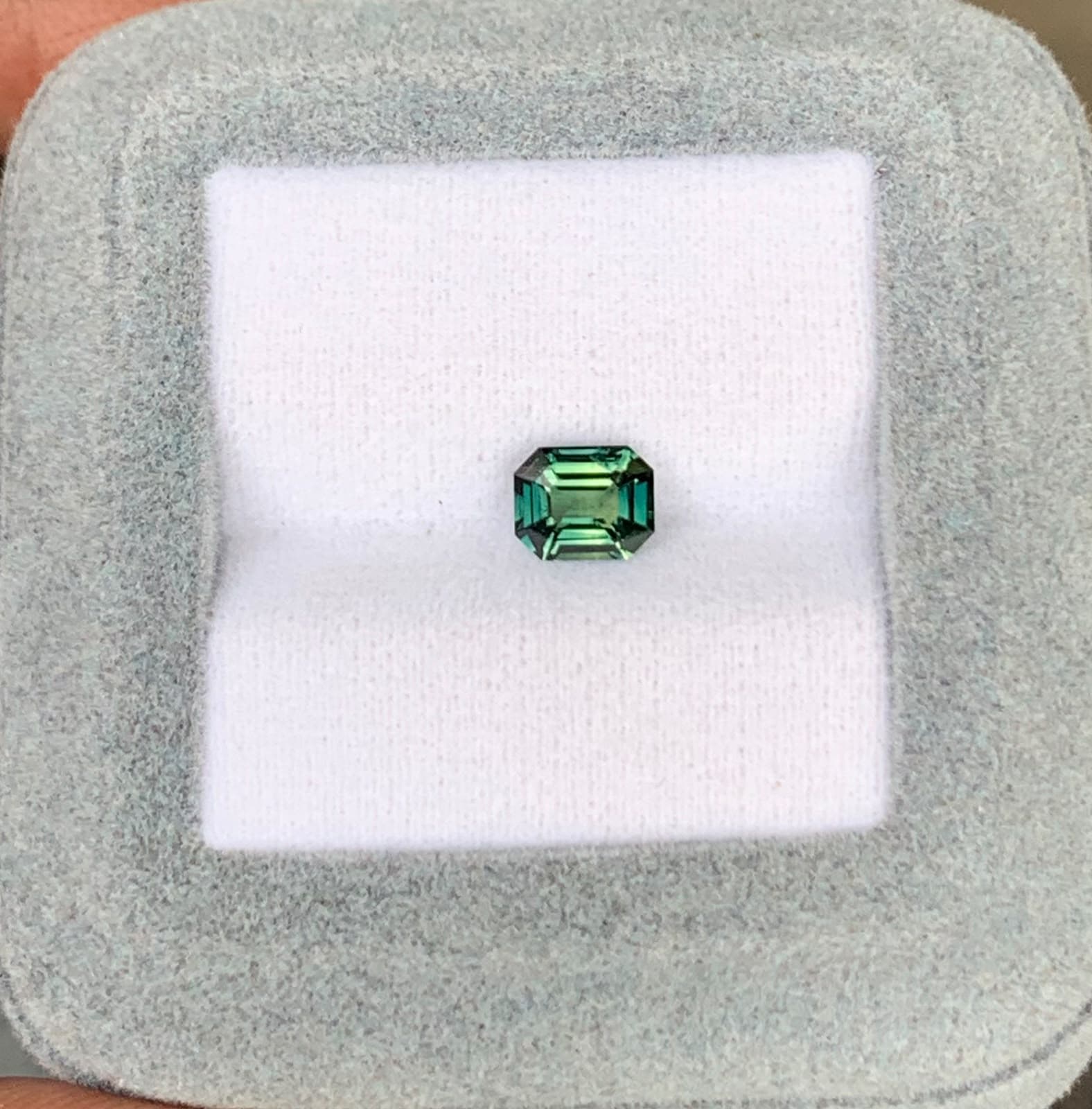 Saphir Teal Rectangle de 1,02ct — Madagascar