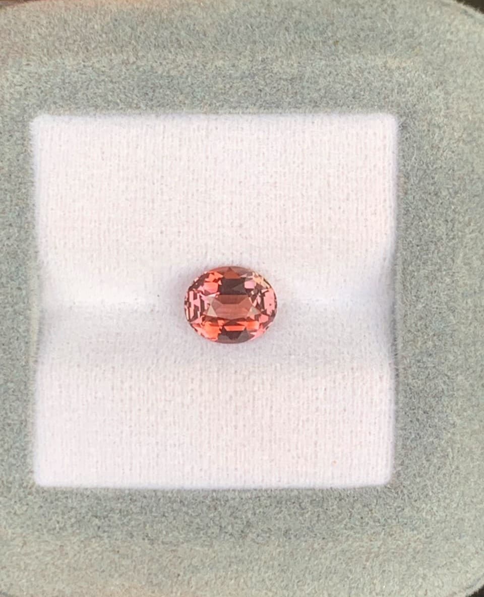 Saphir Bicolore Ovale de 2,01ct