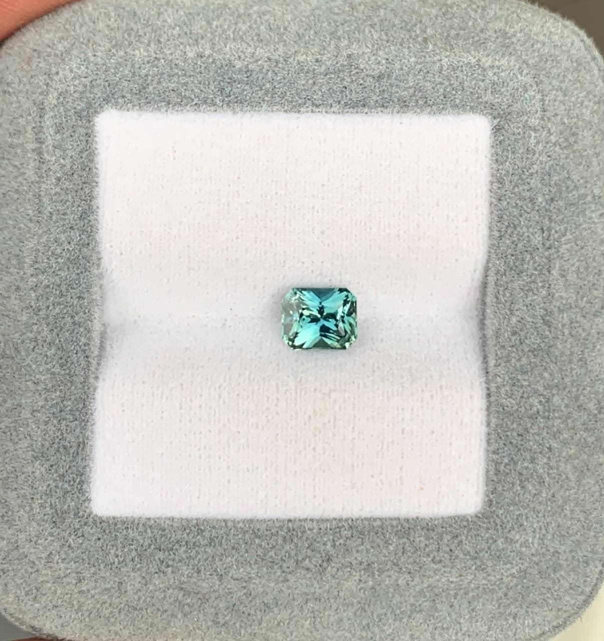Saphir Teal Radiant de 1,02ct
